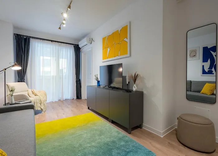 Apartment 611